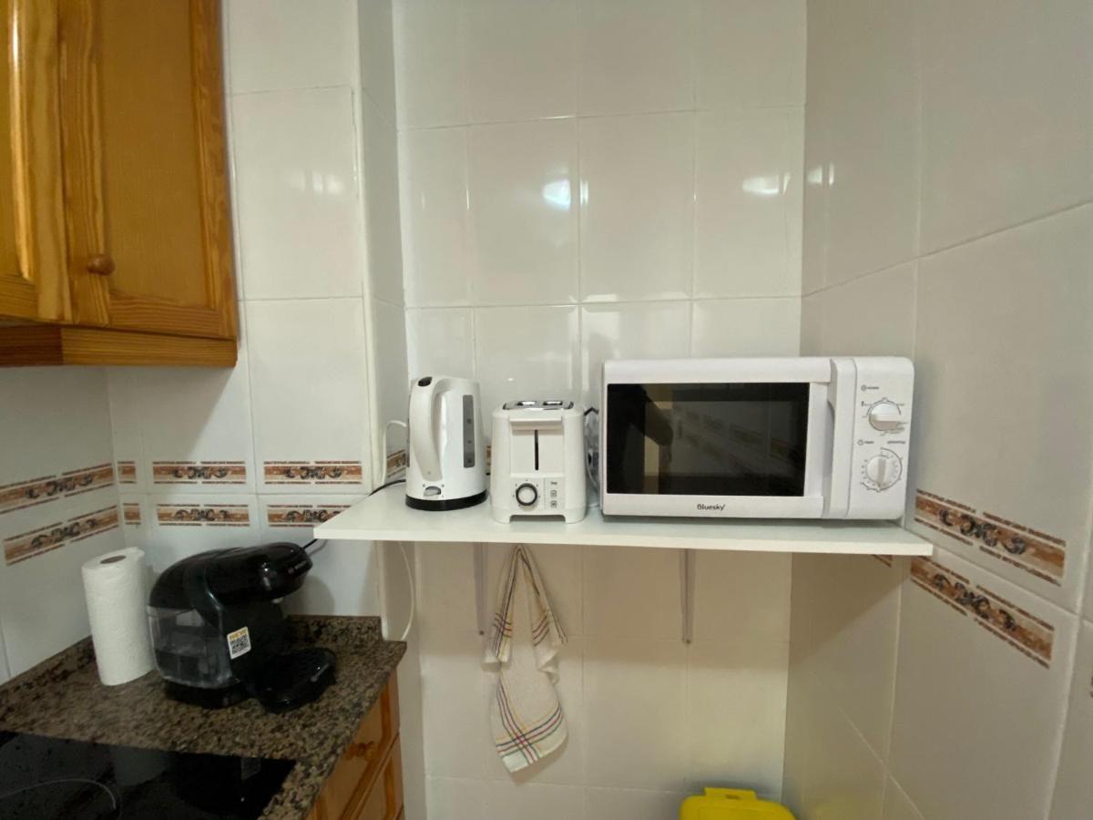 Apartamento Caballero De Rodas Torrevieja Exterior foto