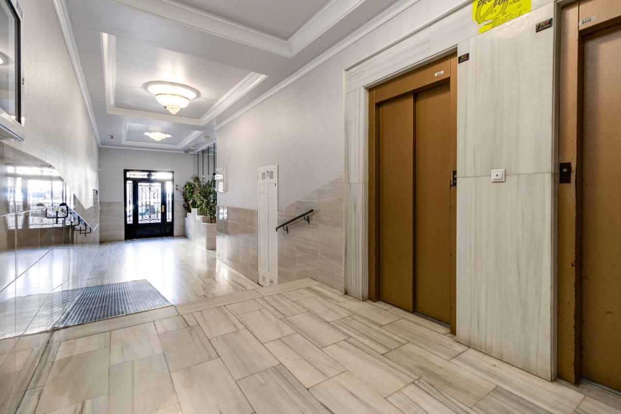 Apartamento Caballero De Rodas Torrevieja Exterior foto
